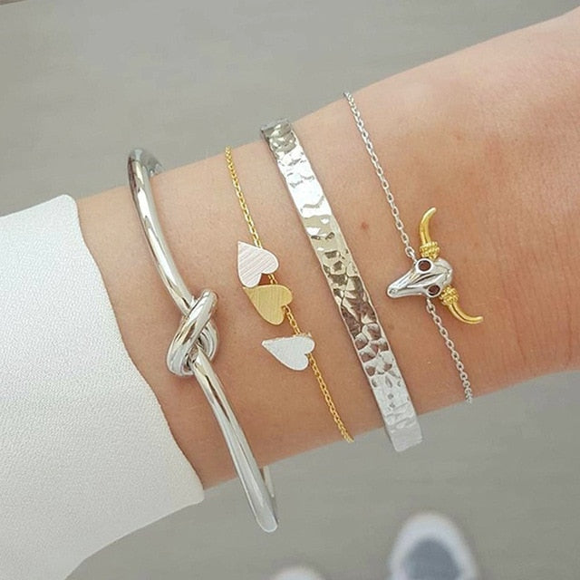 Bow Map Crystal Bead Bracelet - Shopeasywear